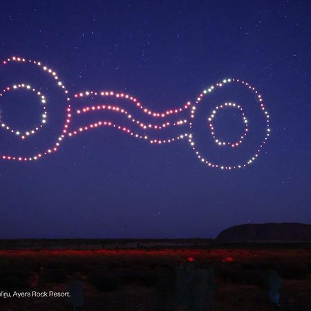 Sails In The Desert Ayers Rock Exterior photo